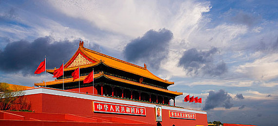高堡奇人第一季在线观看｜穿越时空，揭秘纳粹霸权：《高堡奇人》奇幻之旅攻略揭晓-3